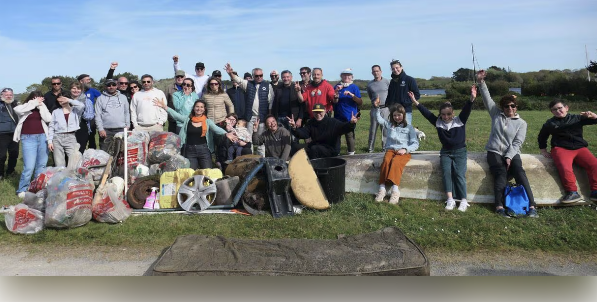Arzal. Stand sur la biodiversité et ramassage de déchets autour de la Vilaine